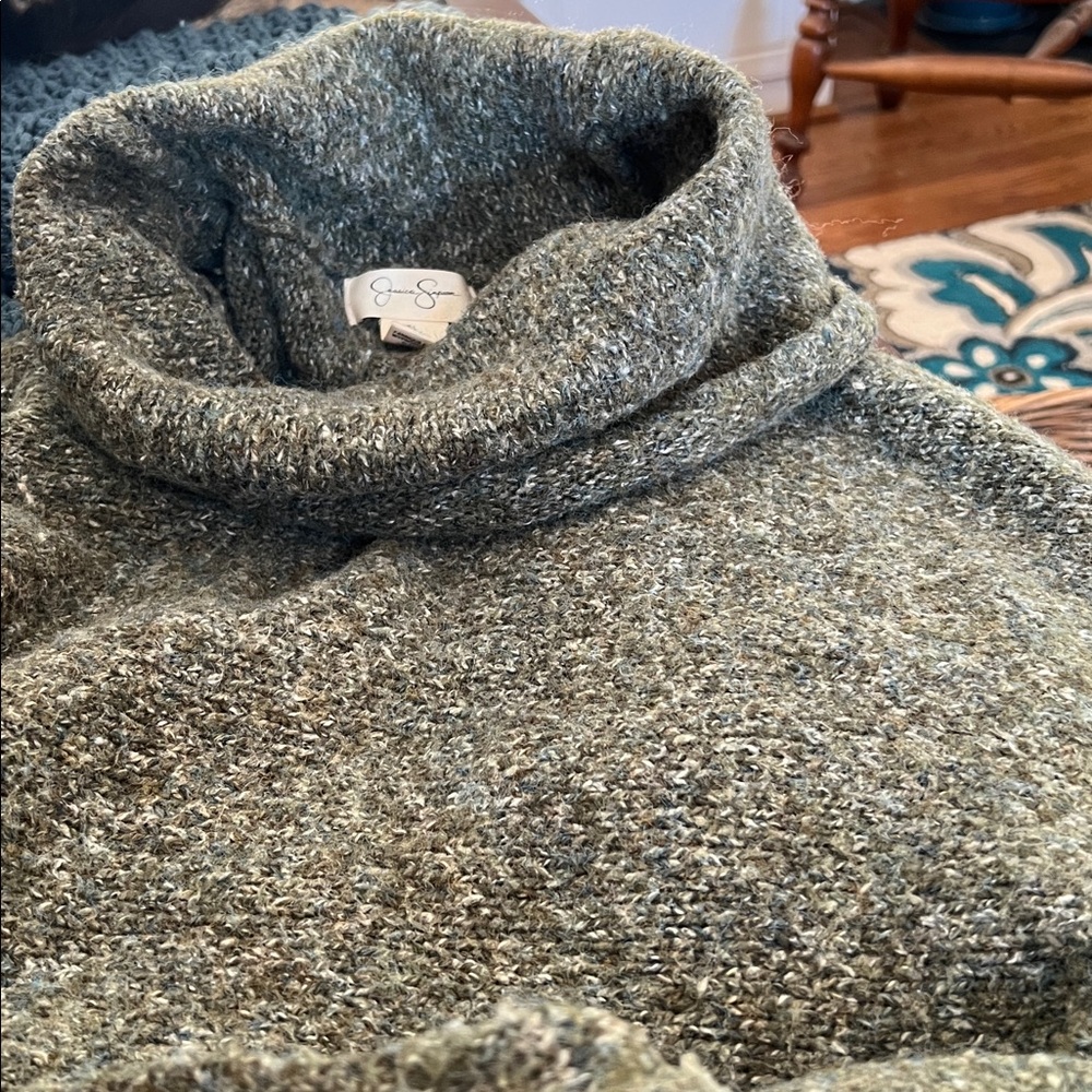 Jessica Simpson Green Turtleneck Sweater for Women